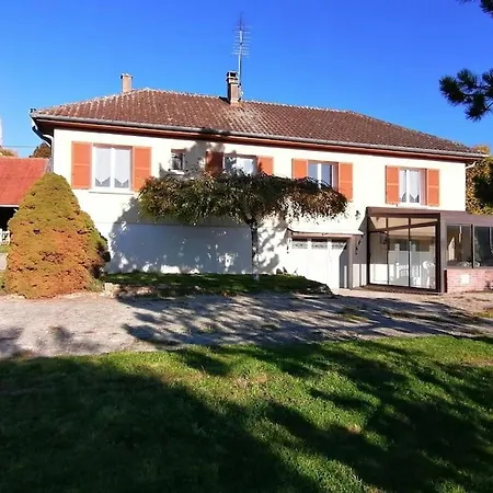 De La Traverse, 2 A 6 Personnes Holiday home