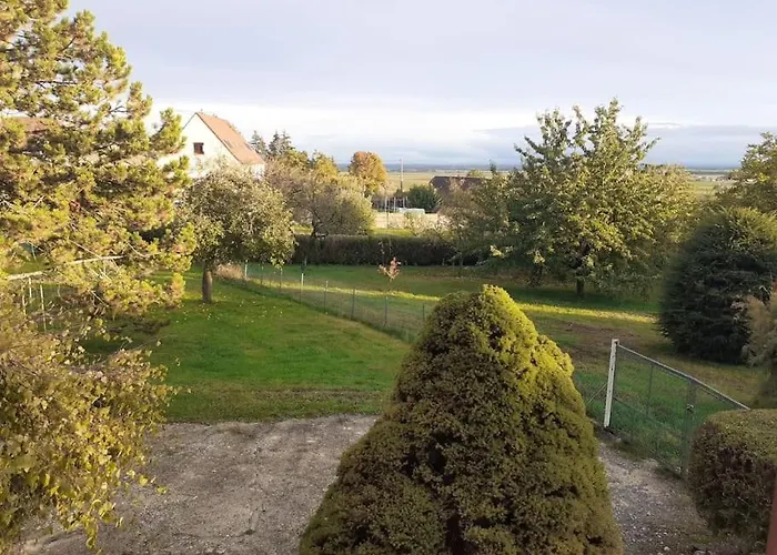 De La Traverse, 2 à 6 Personnes * Allemant