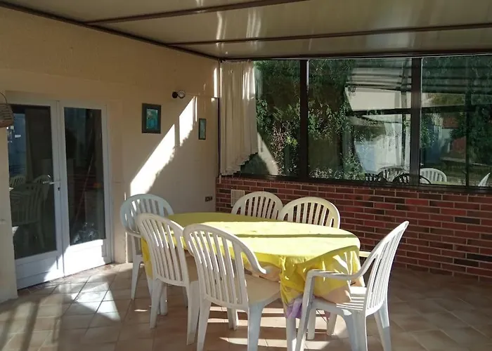 De La Traverse, 2 à 6 Personnes Casa de Férias Allemant